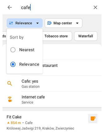 Liste de recherche de POI Android
